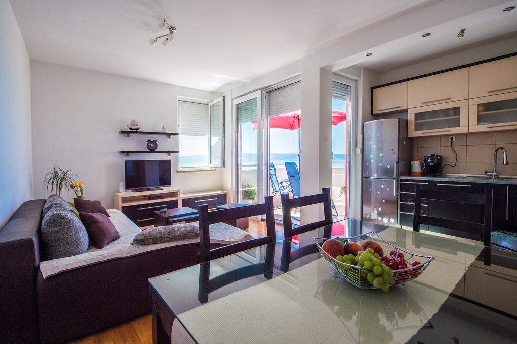 Apartment Dominik Подстрана Екстериор снимка